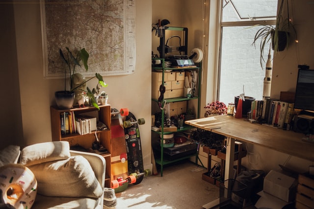 A cluttered room that can affect your mental health.